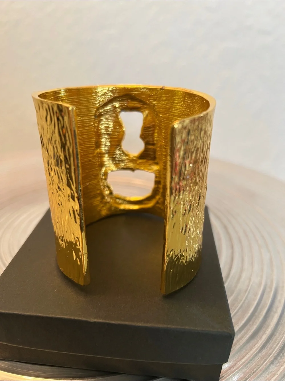 MAISON VERROU Claire Abstract Gold textured  Cuff Bracelet with Black Enamel.